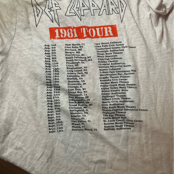 Def Leppard t-shirt - Picture 2 of 2